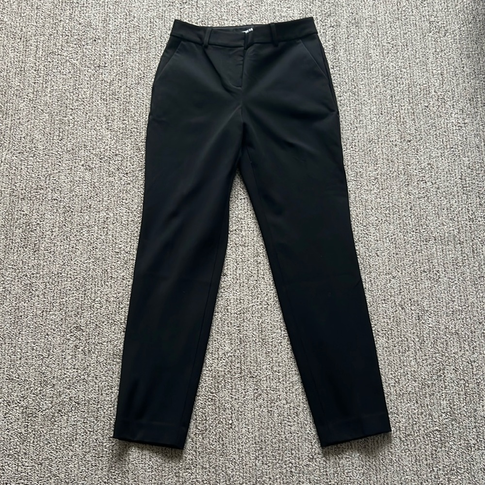 Express dress plants, size 0 regular, black.